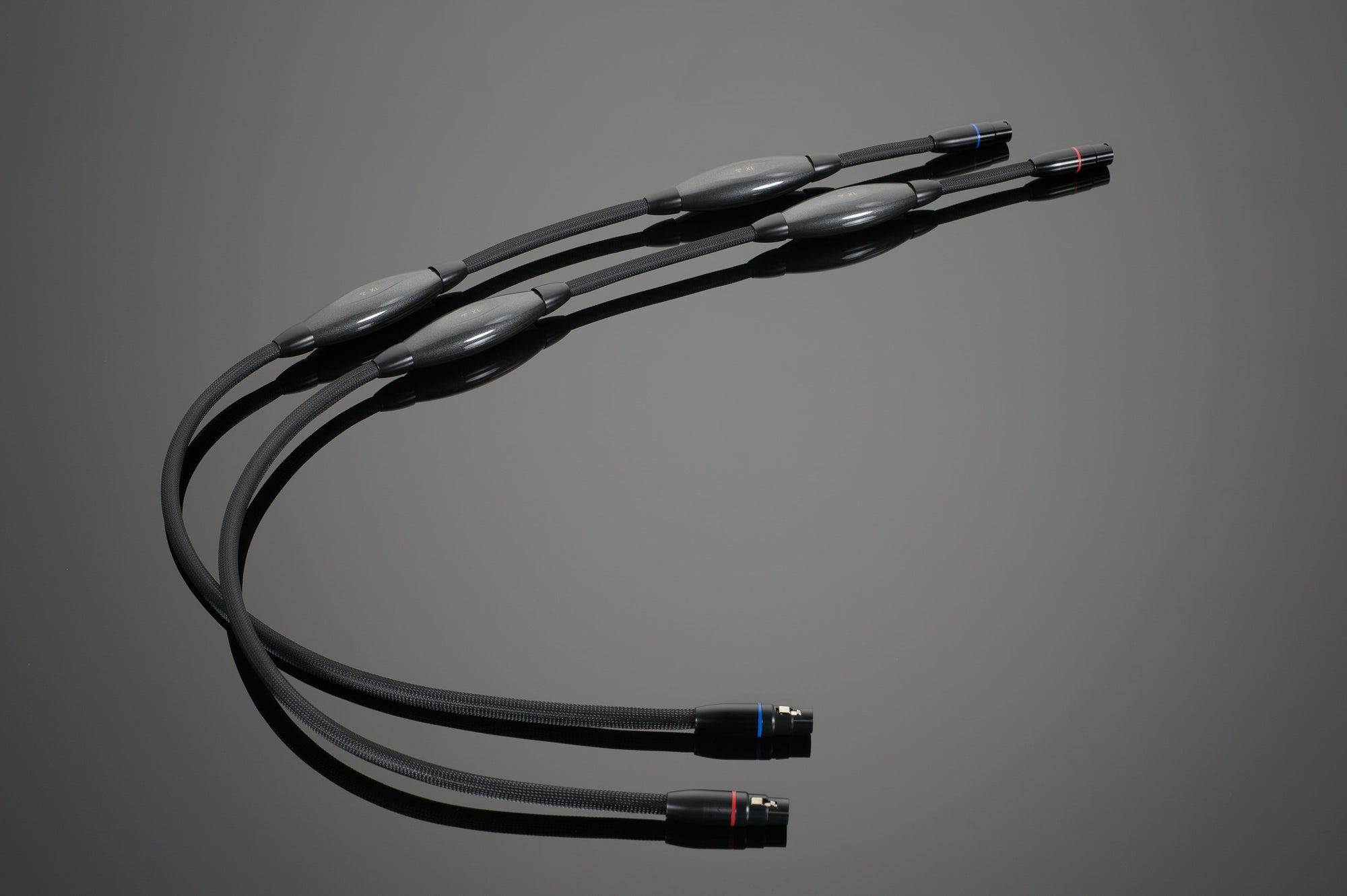 Transparent Ultra Speaker Cable câbles hp et straps chez E&M à Paris